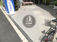 フラットな床面