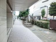 幅広い歩道