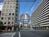 交差点にあり説明しやすい立地です