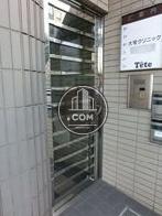 綺麗なドアデザインです