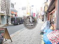 神楽坂沿いです