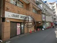車の通りは殆どございません