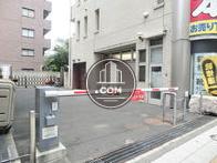 パーキング出入り口