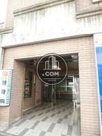 間口の広い玄関回り