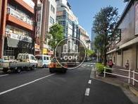 新宿駅方面です