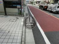 多少の段差はございますが台車の搬入・搬出も利用可能です