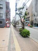 綺麗に舗装された歩道