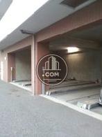 駐車場も建物に付いています