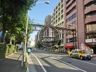 物件前のJR線路方向
