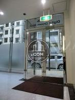 床から天井までのガラスを採用