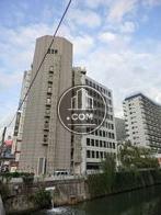 目黒川に面しています