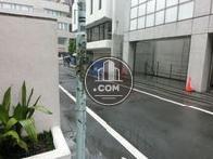 前面道路です