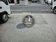 道路からは段差なくエントランスまで行けます