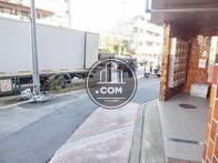 前面通りの雰囲気