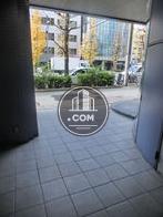 正面玄関から見た外
