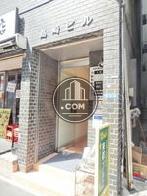玄関口前
