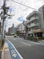 交通量はあまりありません