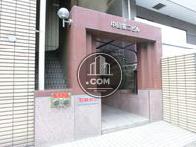 アーチのある出入り口