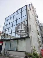 外壁の側面側の様子