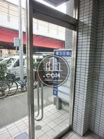 片開きのガラス扉