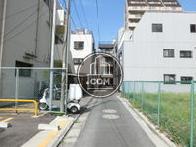 背面側の路地