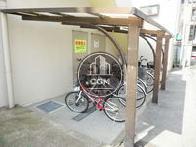 屋根付き駐輪場