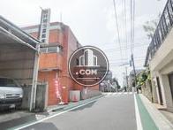 隣接する脇道奥からの見え方