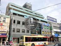 しっかりとした造りの建物