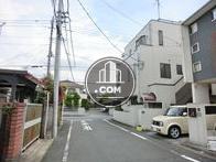 人通りも活発ではありません