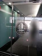 ガラスドアの扉