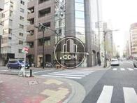 広めの裏路地です