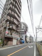 銀座商店会沿い
