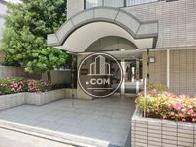 高級感を得る正面玄関