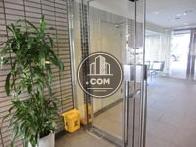 オートロック式のドアです