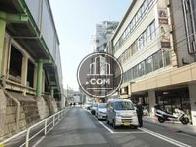 前面道路は一方通行です
