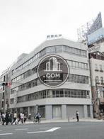 室内からの視野がとても広いオフィスです