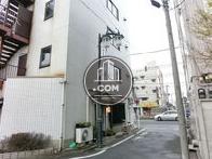 メイン通りへの脇道