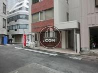 正面玄関側より撮影