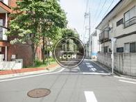 隣接する背面通り