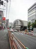 交通量の多い通り