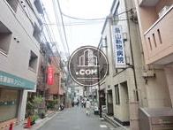 人通り賑やかです