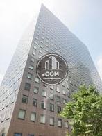 凹凸の無いシンプルな外観