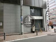 １階の外装は石張りで上層階とは違いアクセントを付けています