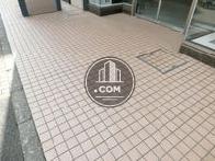 フラットな床面
