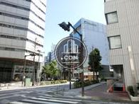 十字路対面側からの様子