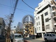 全面通りの交通量は多くありません