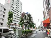 街路樹のある通り