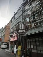 １階に飲食店が入居中です