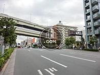 交通量の多い通りです
