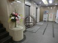 高級感のあるエントランスですね